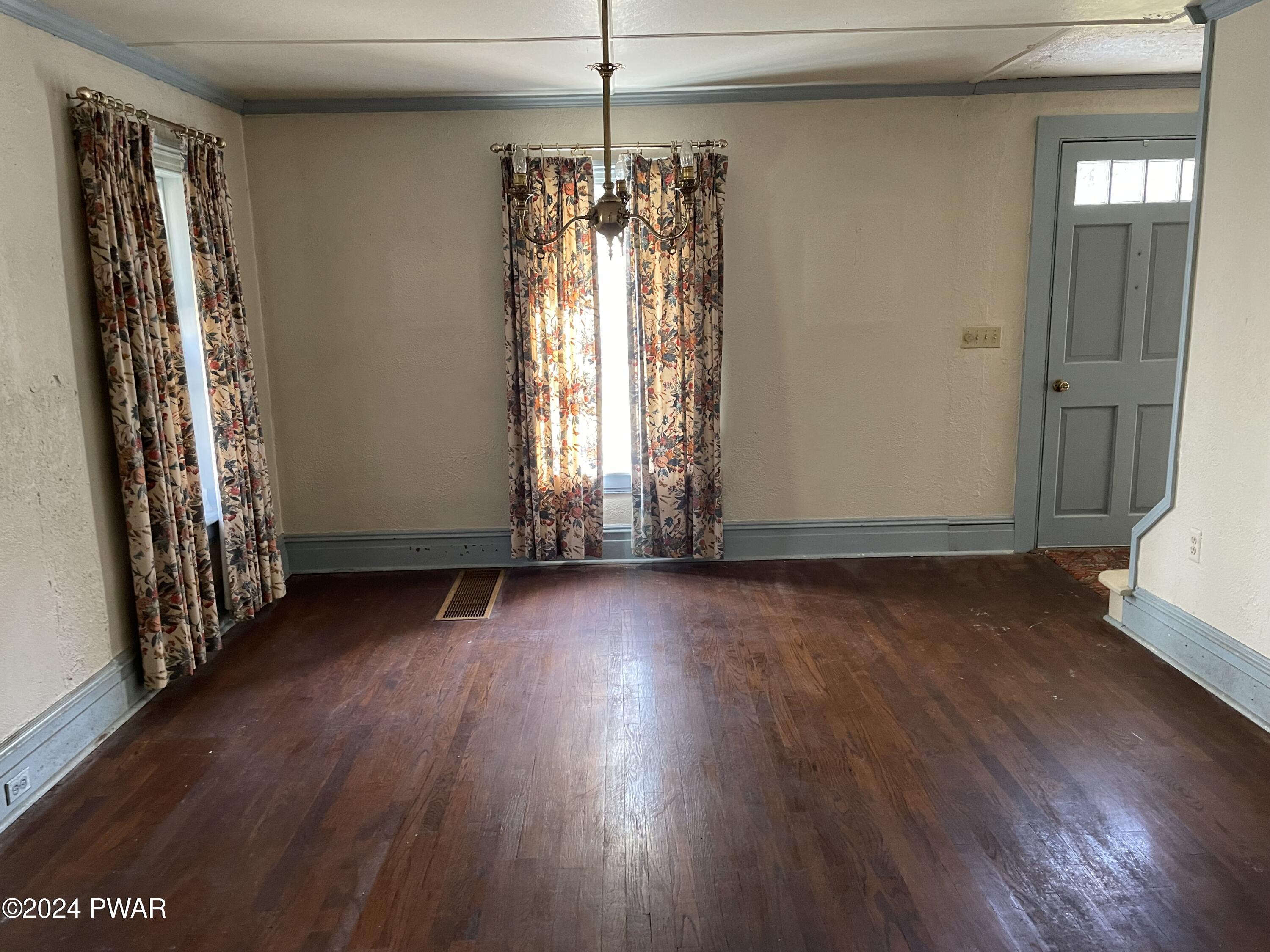 155 Weber Road Milford, PA 18337 - Photo 6 of 26 Dining Room