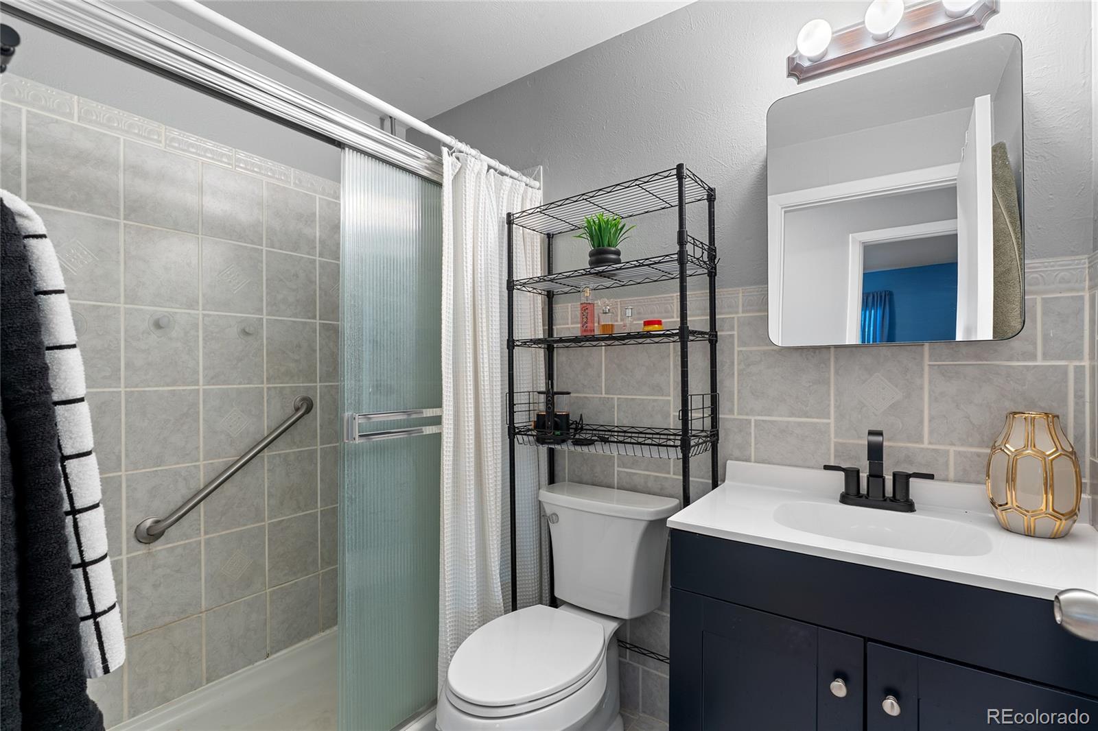 9436 Jason Way Thornton, CO 80260 - Photo 8 of 17