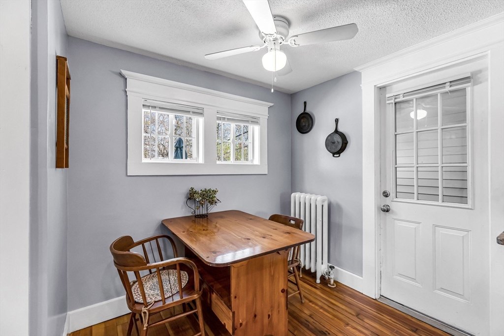 61 Spencer Street Springfield, MA 01118 - Photo 13 of 38