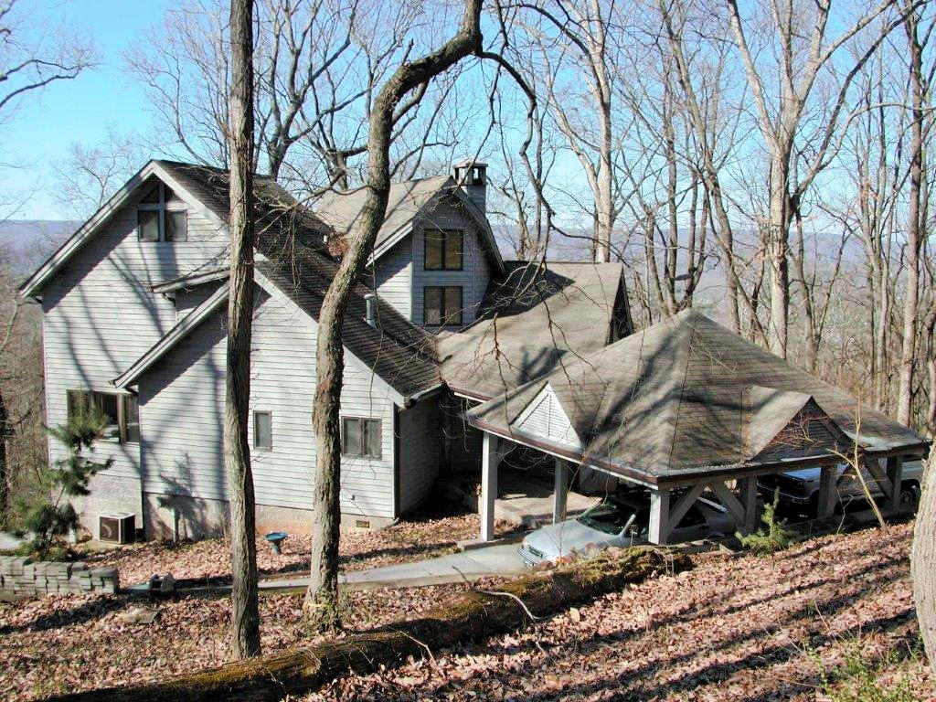 6405 Fairview Road Hixson, TN 37343 - Photo 2 of 40 Winter house view
