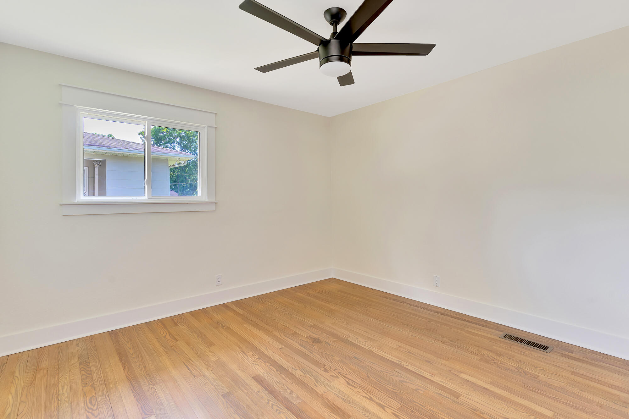 1301 John Ross Road Chattanooga, TN 37412 - Photo 21 of 29 1301-John-Ross-Rd-MLS-Photos-23
