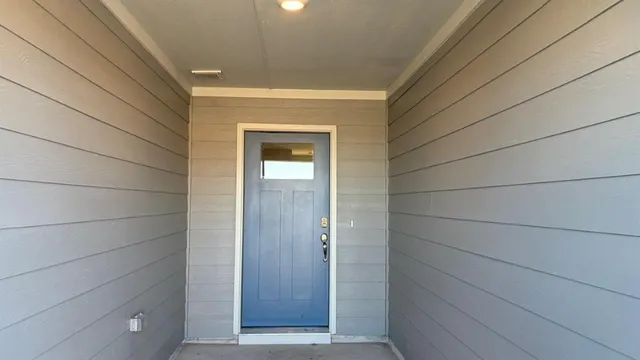 $404,970 | 4207 Cornerstone Circle, Granbury, TX 76048