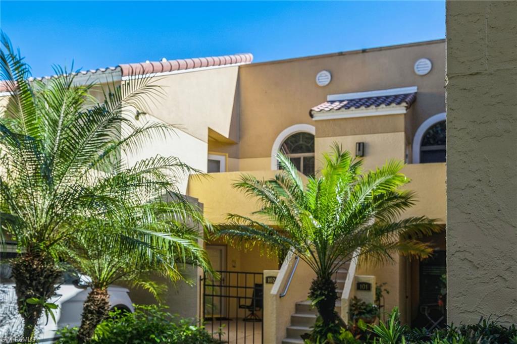 625 Beachwalk Cir Unit G202  