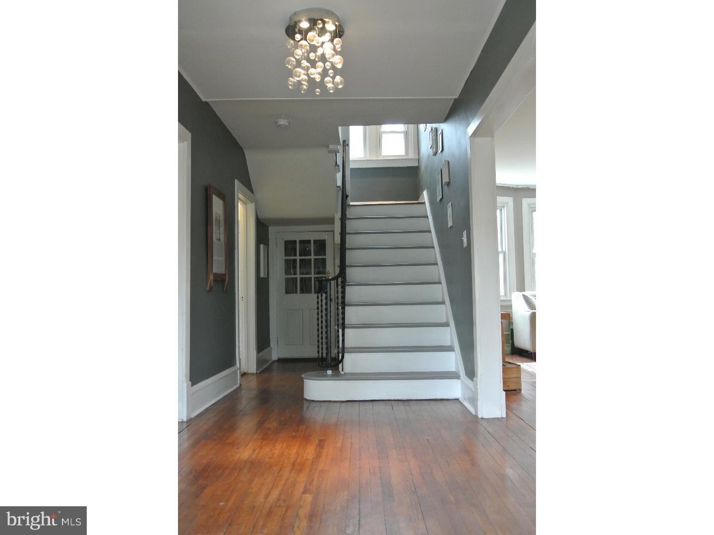 129 West Springfield Road Springfield, PA 19064 - Photo 3 of 25 Foyer