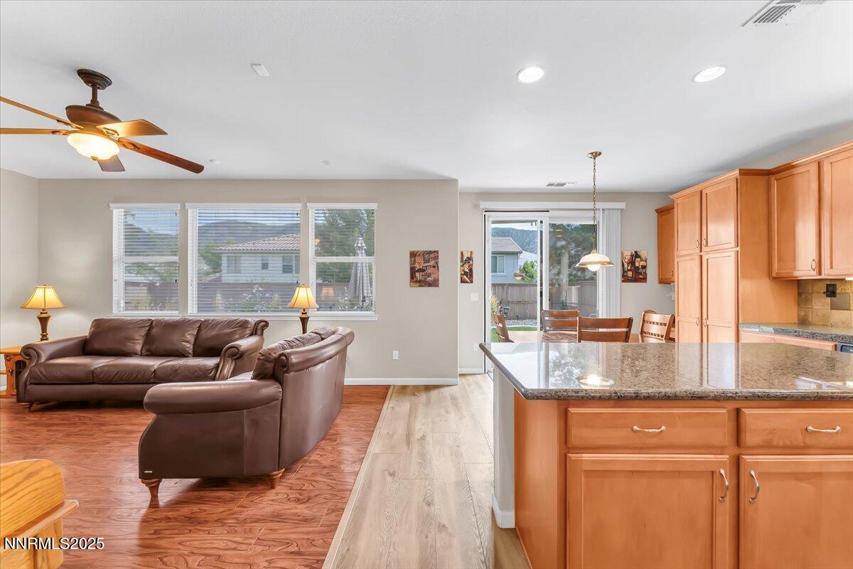 10650 Cedar Bend Court Reno, NV 89521 - Photo 11 of 50 11-10650 Cedar Bend Ct Reno NV 89521 (11