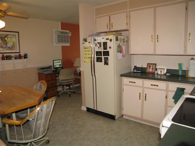 5404 Daytona Road Roanoke, VA 24019 - Photo 5 of 13 Kitchen