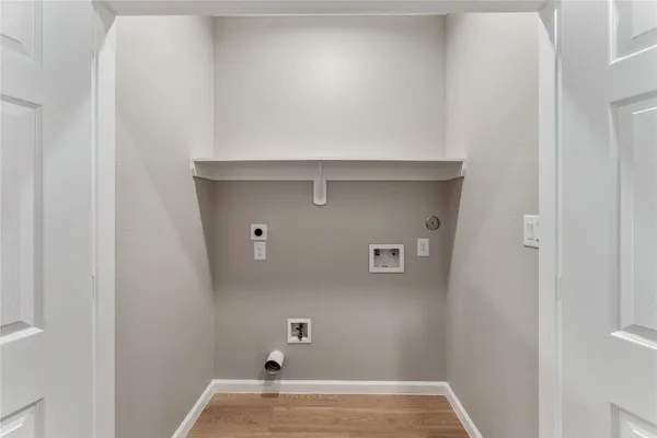 a view of utility room