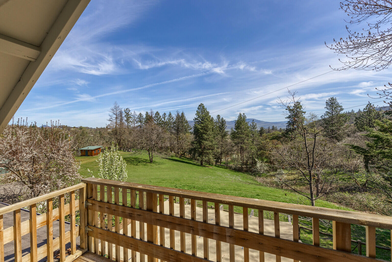7017 Dark Hollow Road Medford, OR 97501 - Photo 29 of 74 39_DH_39_mls