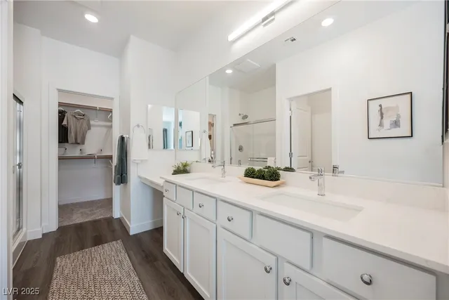 $2,545 | 10789 Passion Hts Street, Las Vegas, NV 89179