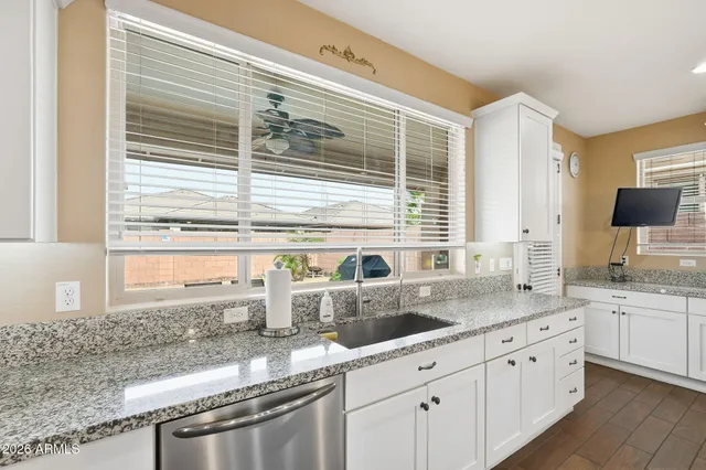 $665,000 | 3392 Myrtabel Way, Gilbert, AZ 85298