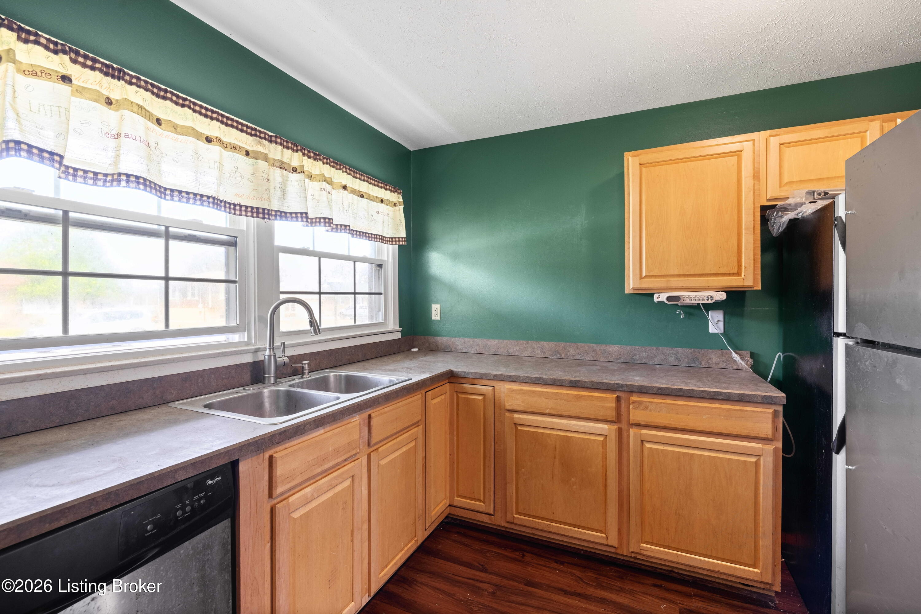 6707 Rest Way Prospect, KY 40059 - Photo 9 of 26 Another View of kitchen