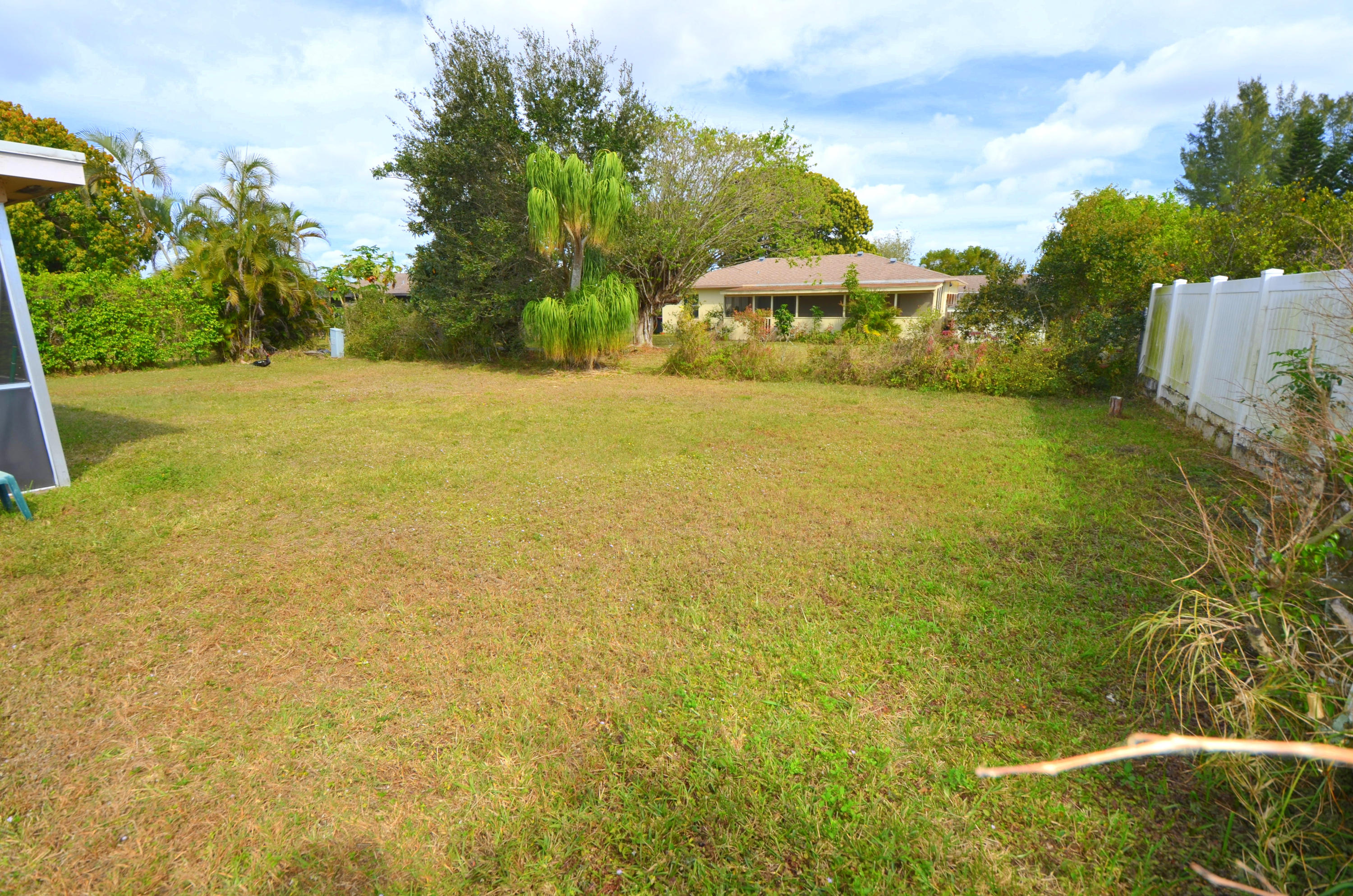 19562 Colorado Circle Boca Raton, FL 33434 - Photo 6 of 6 Backyard