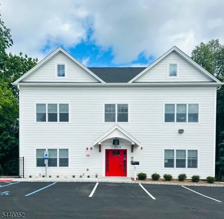 $3,000 | 1209 Littleton Road, Unit C, Morris Plains, NJ 07950