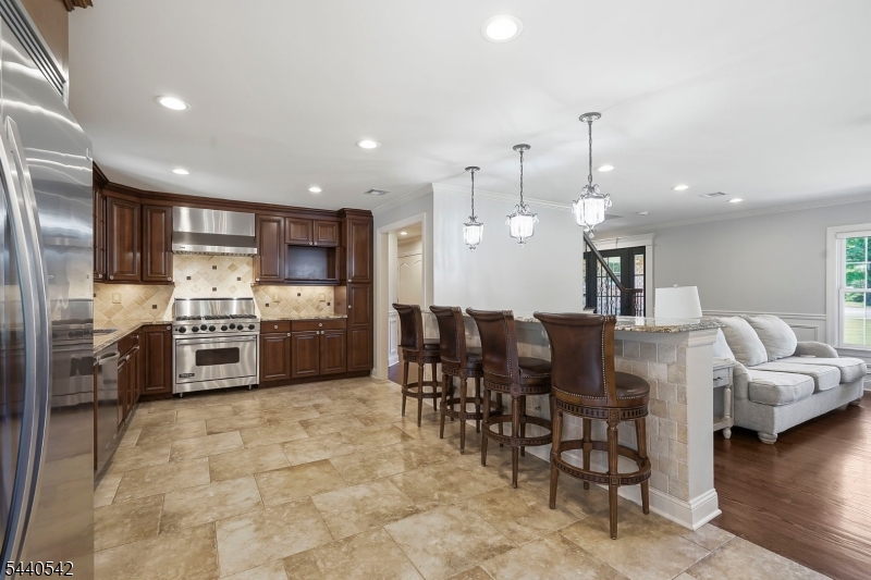 65 Washington Valley Road Warren, NJ 07059 - Photo 12 of 49