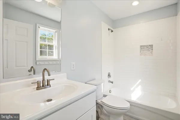 $525,000 | 1033 Mountain Heights Road, Front Royal, VA 22630