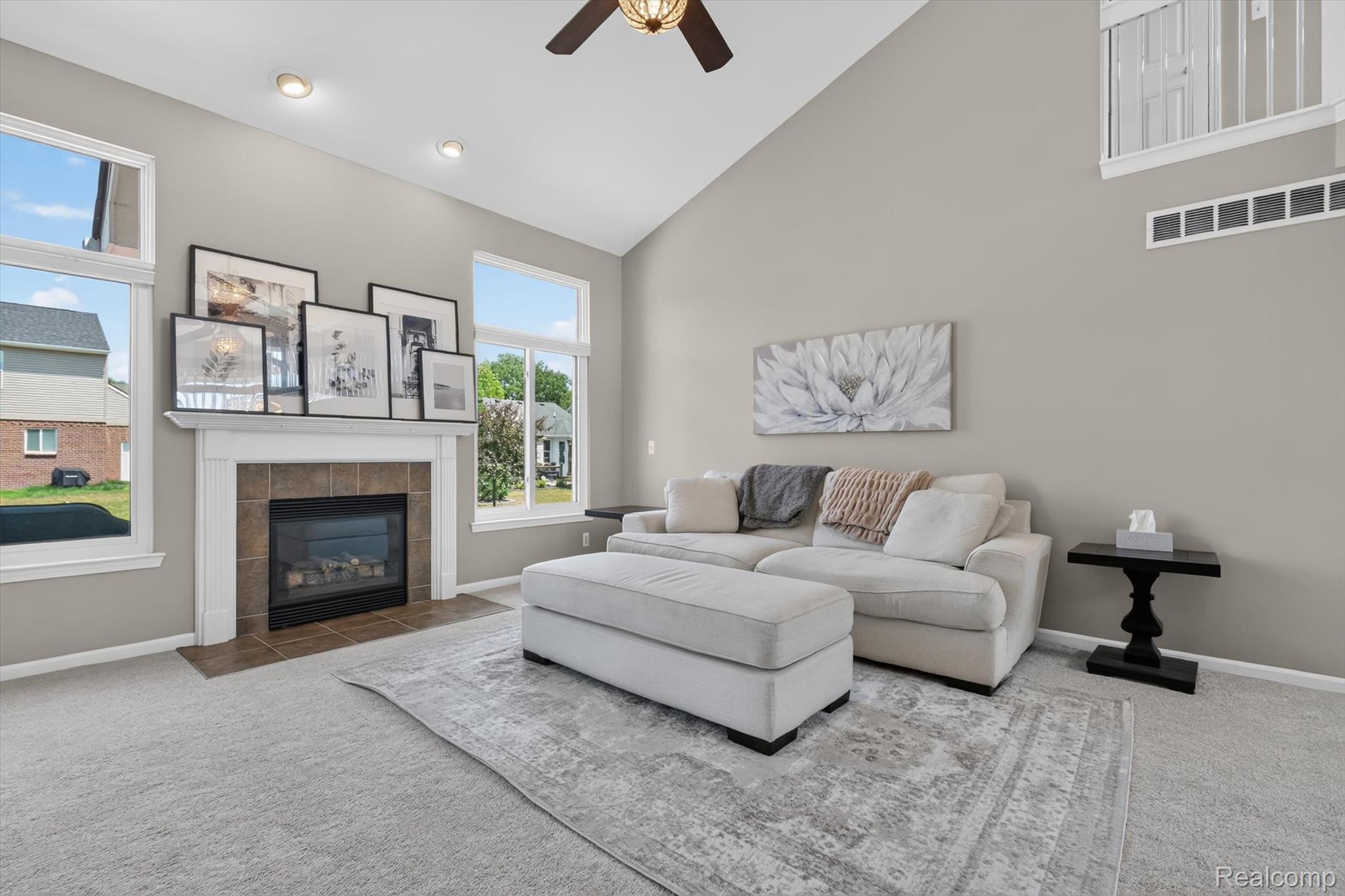 23313 Crescent Ridge Drive New Boston, MI 48164 - Photo 9 of 49 Lot's of Natural Light!