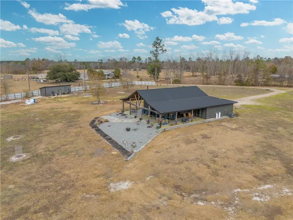 $769,000 | 599 Ed Harrell Road, Hortense, GA 31543