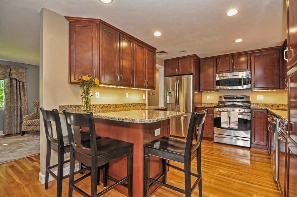 4 Borrows Road Foxboro, MA 02035 - Photo 8 of 30 Gallery Image 8