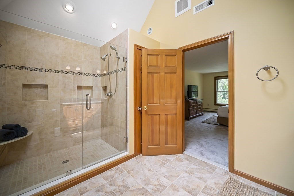 60 Barnard Road Marlborough, MA 01752 - Photo 28 of 42 Gallery Image 28