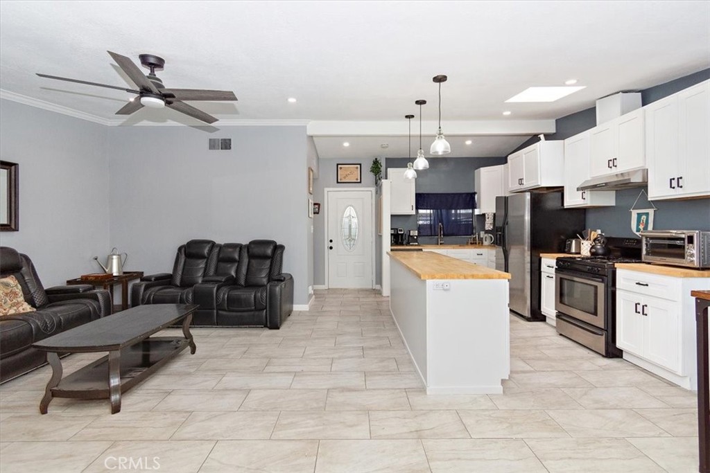 8197 Helena Avenue Riverside, CA 92504 - Photo 3 of 14