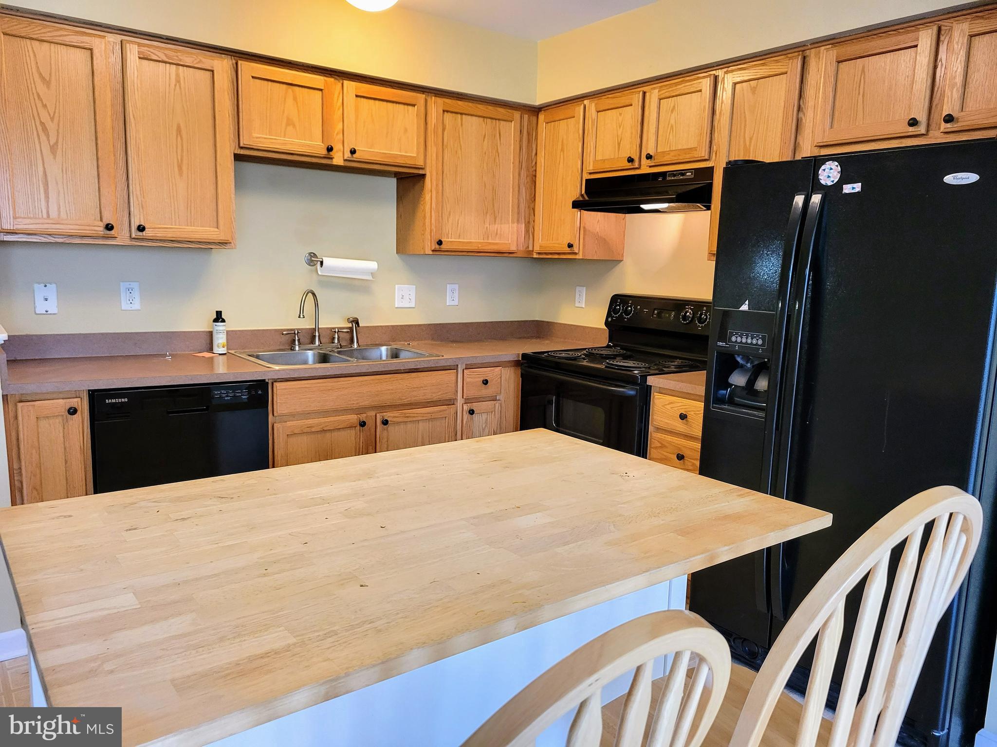 1903 Orchard View Road Reading, PA 19606 - Photo 2 of 11
