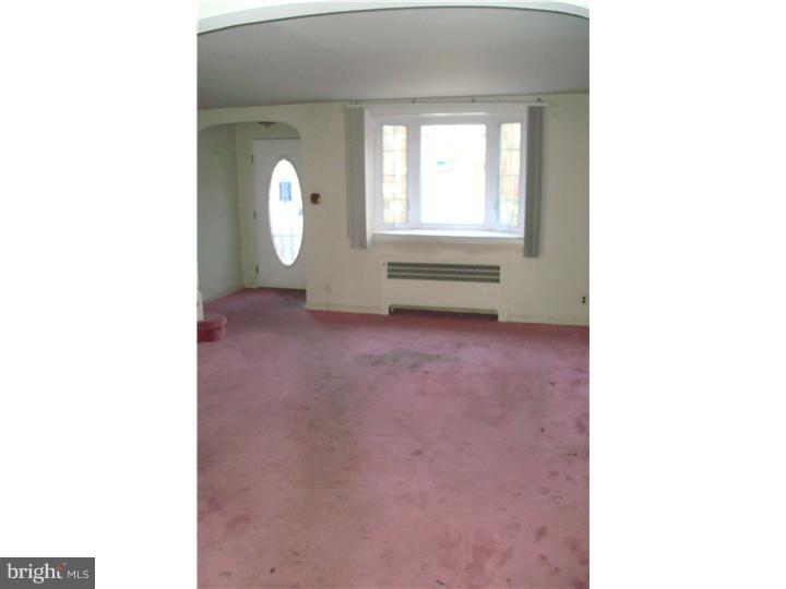 214 Richfield Road Upper Darby, PA 19082 - Photo 3 of 3