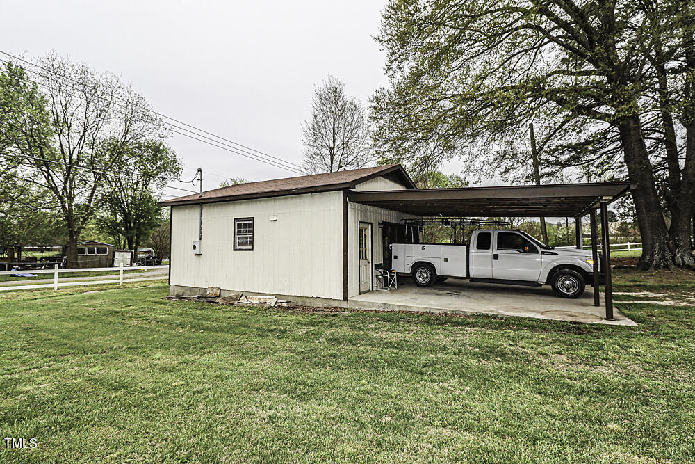 1060 Vicksboro Road Henderson, NC 27537 - Photo 6 of 51 0006-IMG_2481