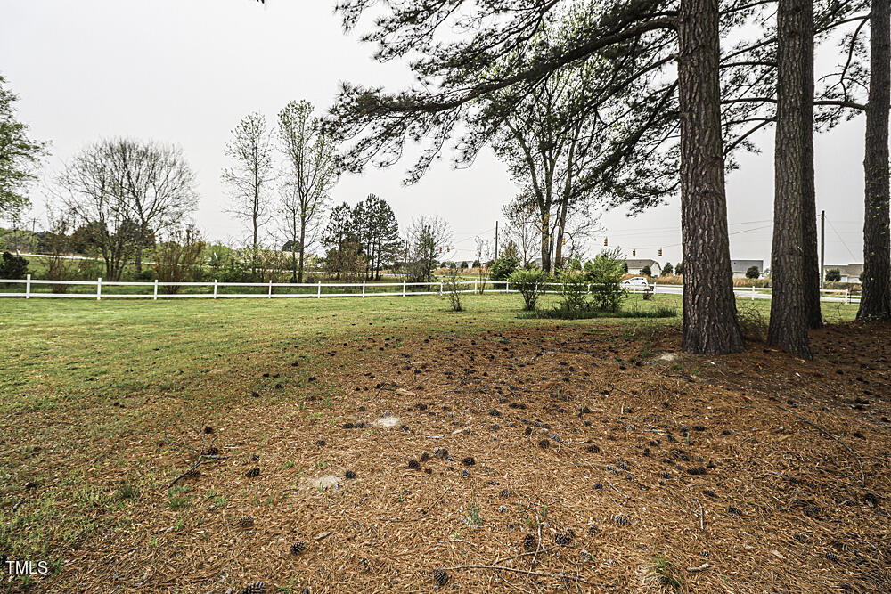 1060 Vicksboro Road Henderson, NC 27537 - Photo 9 of 51 0009-IMG_2484