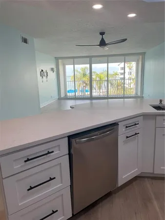 $4,500 | 5277 Isla Key Boulevard South, Unit 321, St. Petersburg, FL 33715