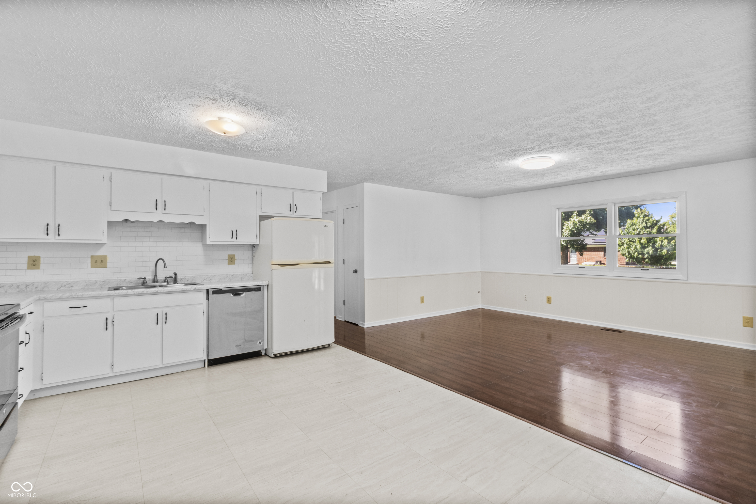 3322 Maple Ridge Court Indianapolis, IN 46227 - Photo 11 of 33 Gallery Image 11