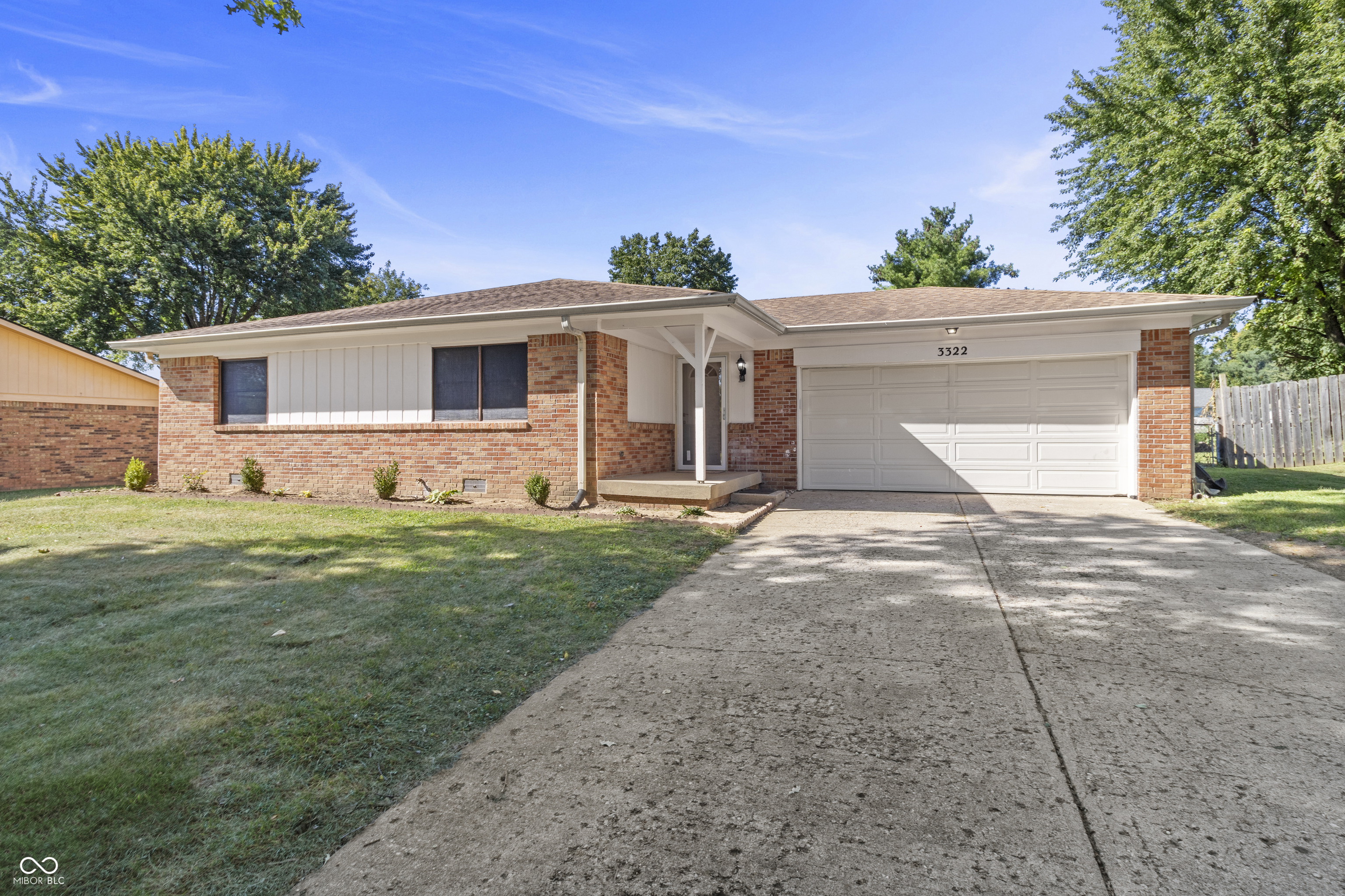 3322 Maple Ridge Court Indianapolis, IN 46227 - Photo 2 of 33 Gallery Image 2