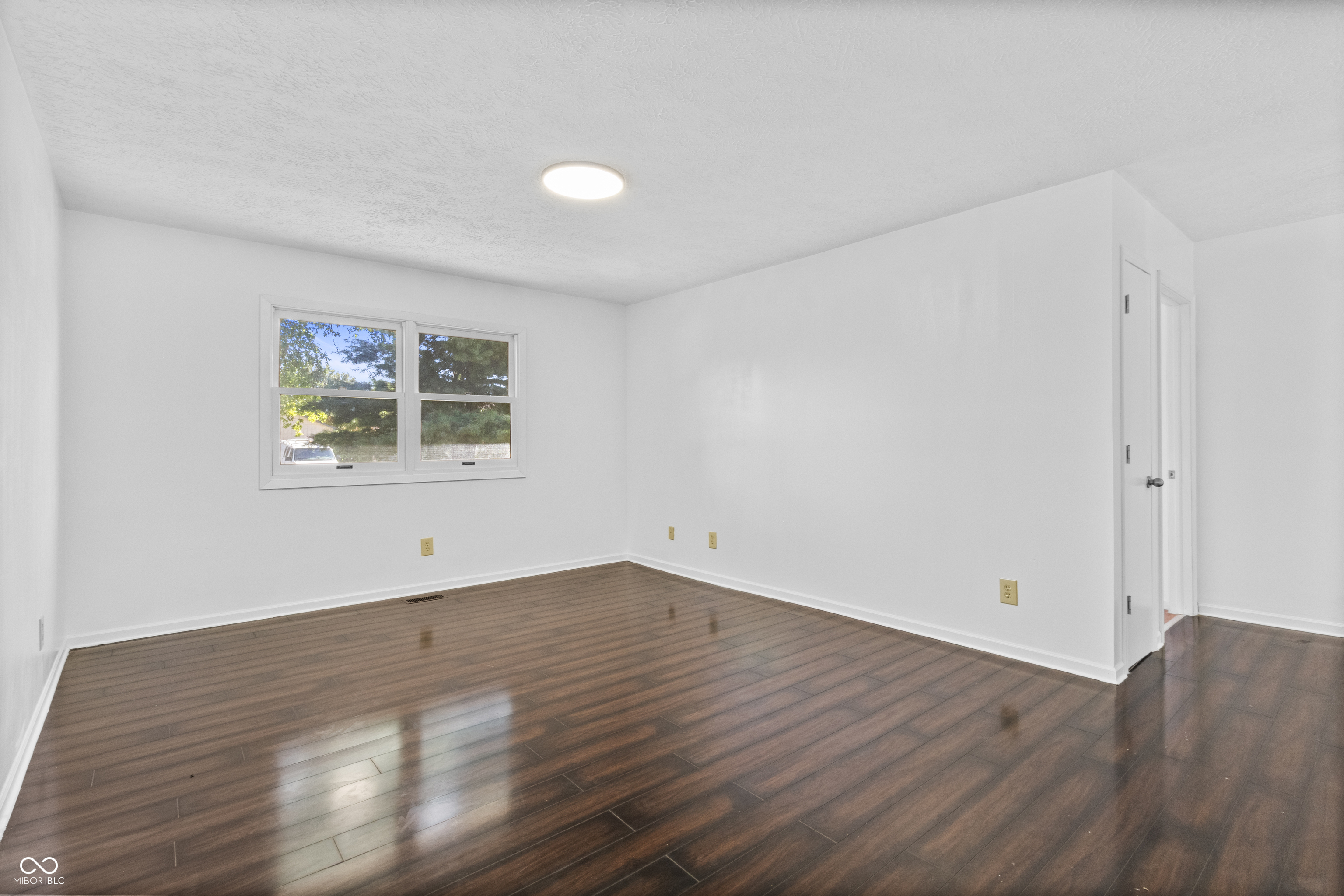 3322 Maple Ridge Court Indianapolis, IN 46227 - Photo 5 of 33 Gallery Image 5