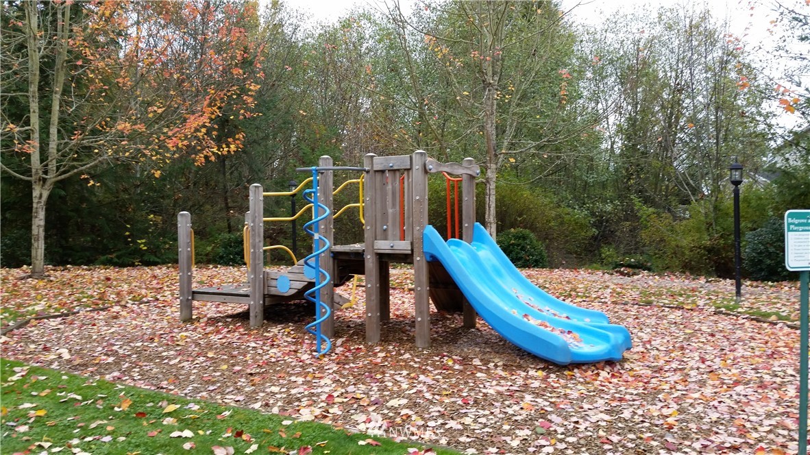 18885 108th Lane Southeast Renton, WA 98055 - Photo 12 of 12 Gallery Image 12
