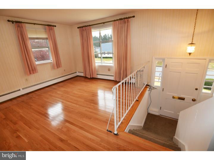 319 Morrison Road Reading, PA 19601 - Photo 2 of 25 Gallery Image 2
