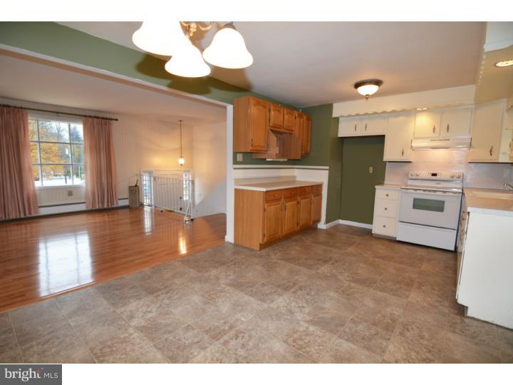 319 Morrison Road Reading, PA 19601 - Photo 6 of 25 Gallery Image 6
