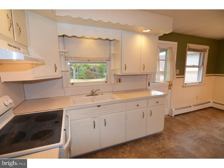 319 Morrison Road Reading, PA 19601 - Photo 7 of 25 Gallery Image 7