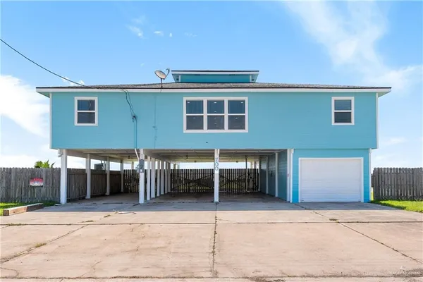 $539,000 | 700 North Shore Drive, Port Mansfield, TX 78580