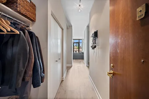 $329,000 | 233 East 13th Street, Unit 508, Chicago, IL 60605