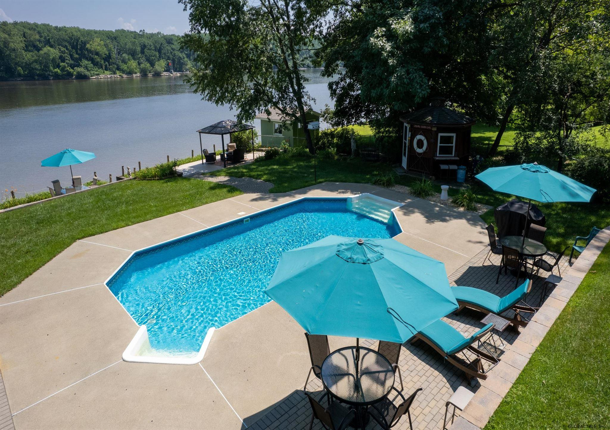 178 Van Wies Point Road Bethlehem, NY 12077 - Photo 4 of 48 Photo 4
