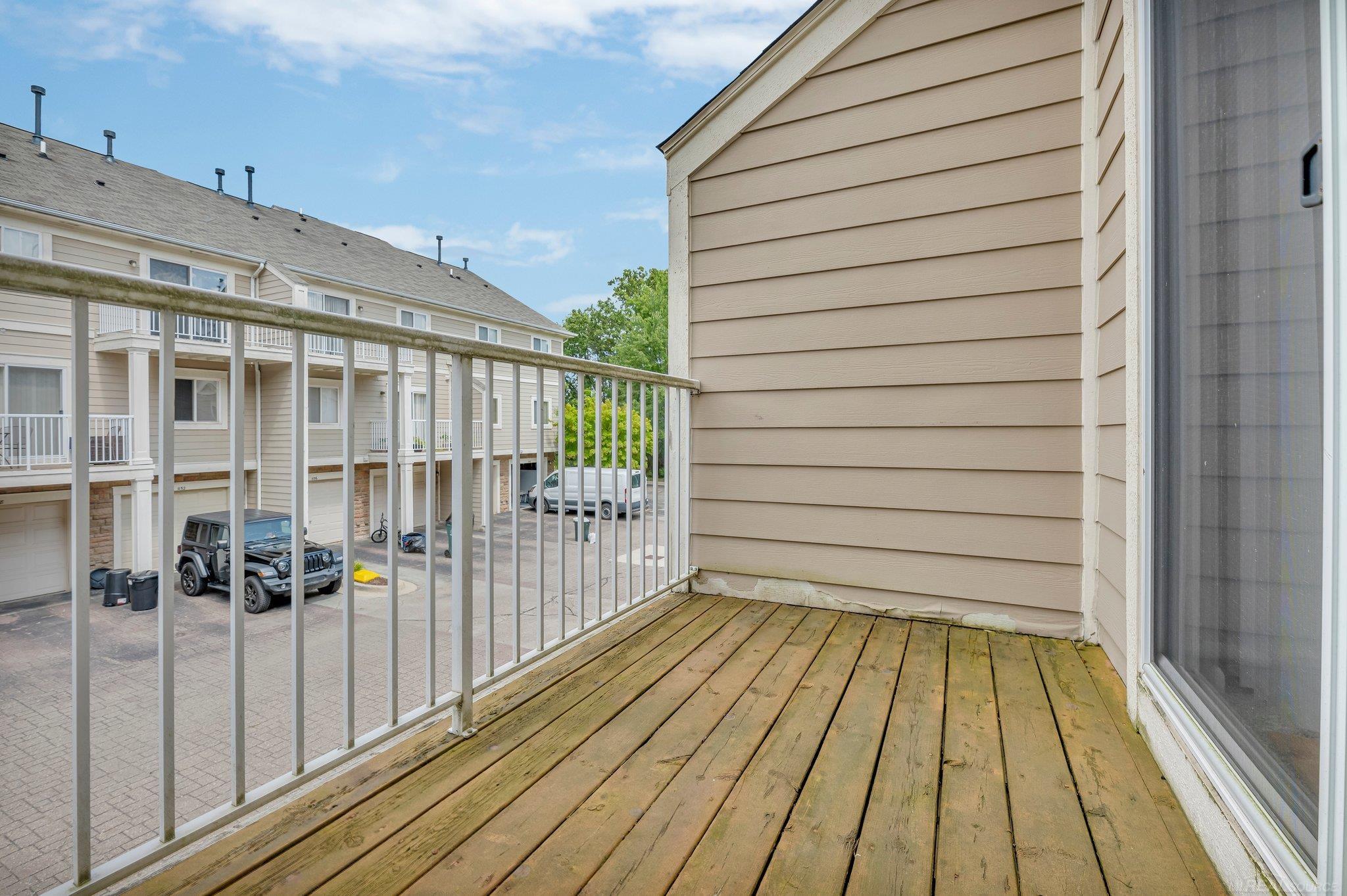 1139 Beaver Run Troy, MI 48083 - Photo 10 of 25
