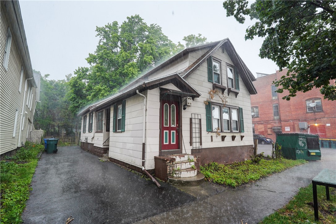 420 Gregory Street Rochester, NY 14620 - Photo 1 of 33