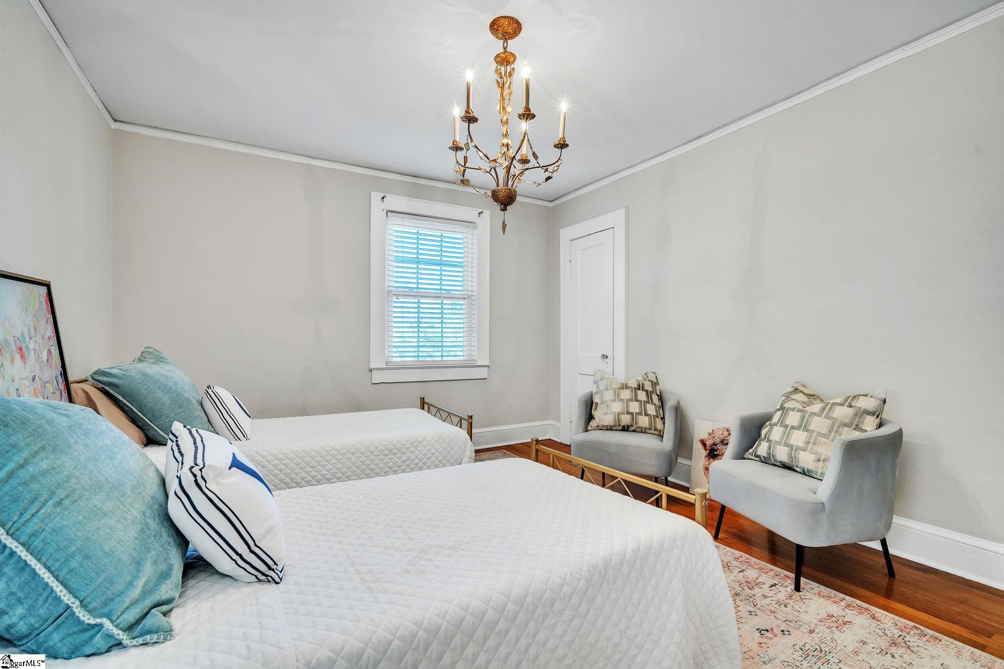 604 Overbrook Road Greenville, SC 29607 - Photo 9 of 31