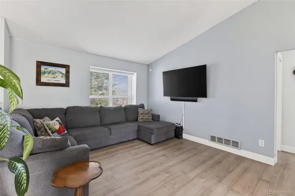 $514,500 | 5915 South Nepal Street, Centennial, CO 80015