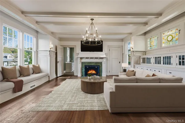 $3,400,000 | 43 Soundview Drive, Huntington Bay, NY 11743