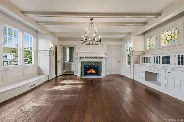 $3,400,000 | 43 Soundview Drive, Huntington Bay, NY 11743