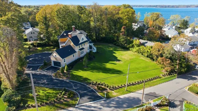 $3,400,000 | 43 Soundview Drive, Huntington Bay, NY 11743