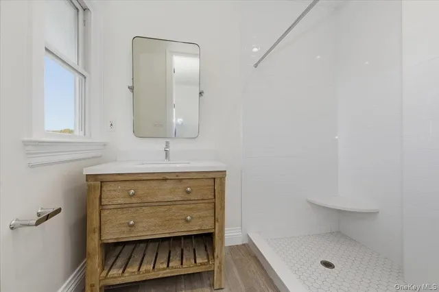 $3,400,000 | 43 Soundview Drive, Huntington Bay, NY 11743