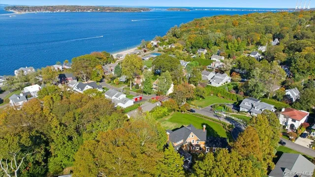 $3,400,000 | 43 Soundview Drive, Huntington Bay, NY 11743