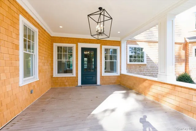 $3,400,000 | 43 Soundview Drive, Huntington Bay, NY 11743