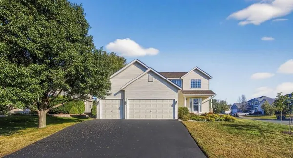 $479,900 | 933 Basenji Curve, Shakopee, MN 55379